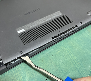 ノートPCヒンジ部分